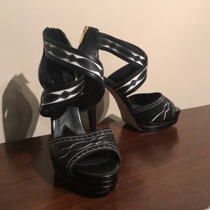 Isola 2017 black high heels, size 8 never worn!